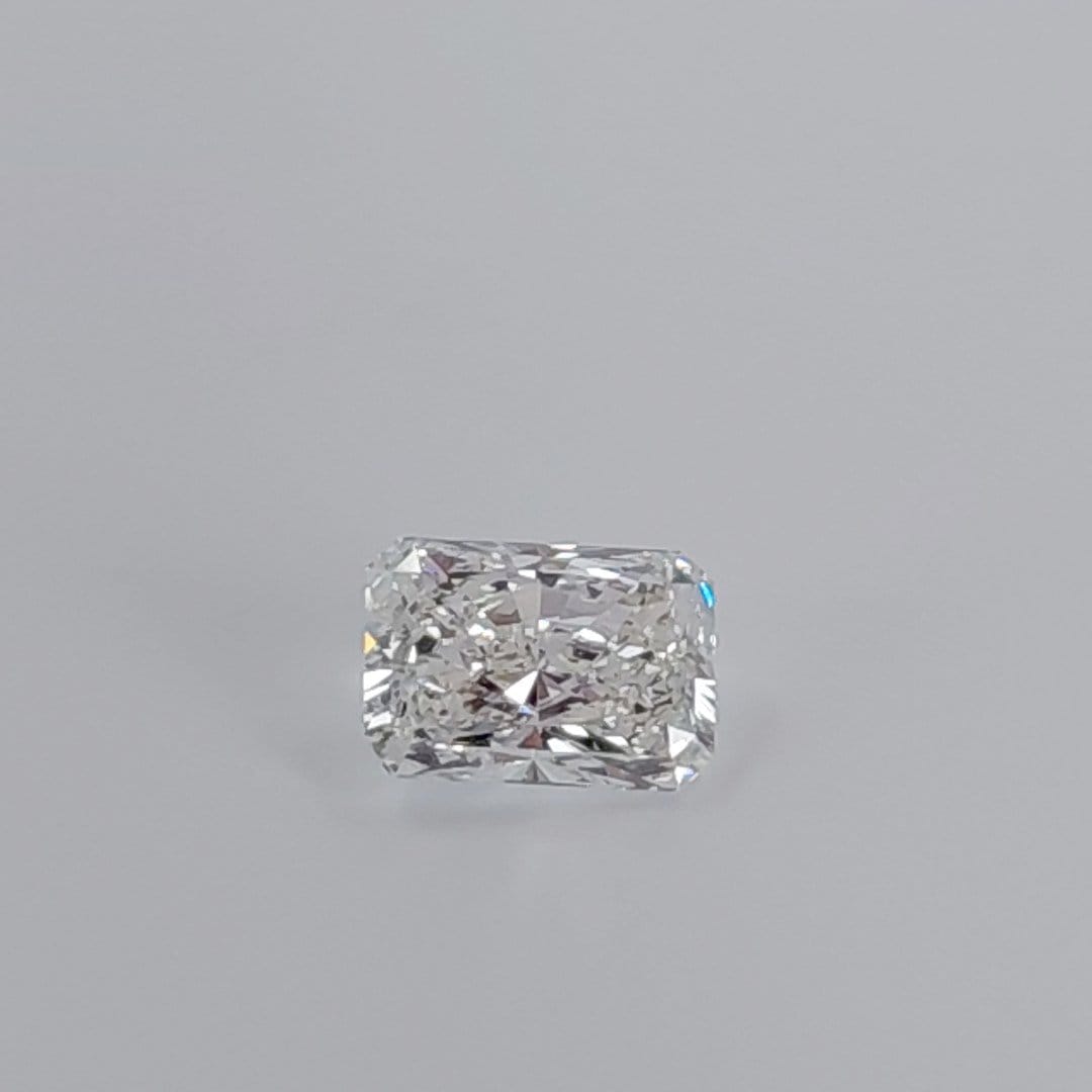 💎 3.02ct Radiant Diamond – E VS1 (IGI Certified) - 0314