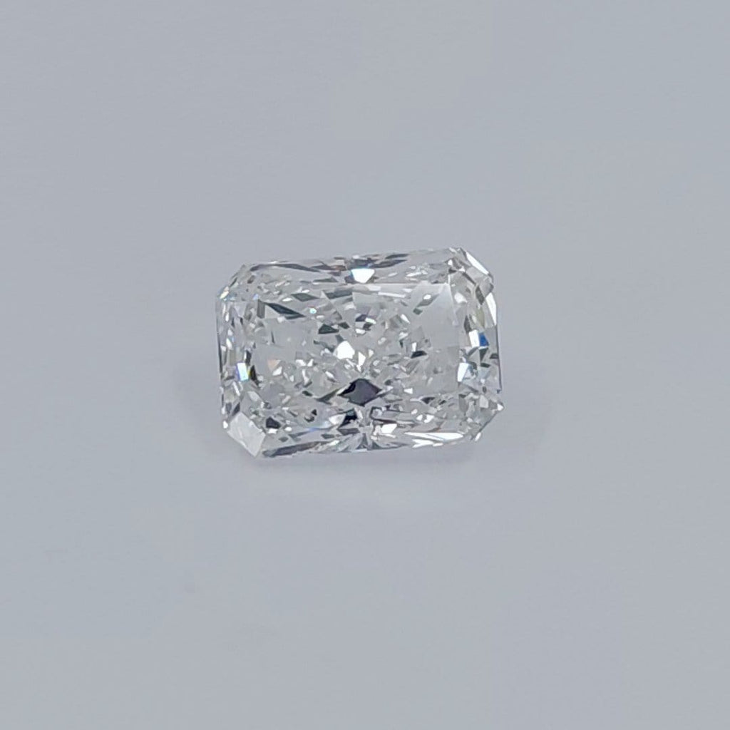 💎 1.58ct Radiant Diamond – E VS1 (IGI Certified) - 6656
