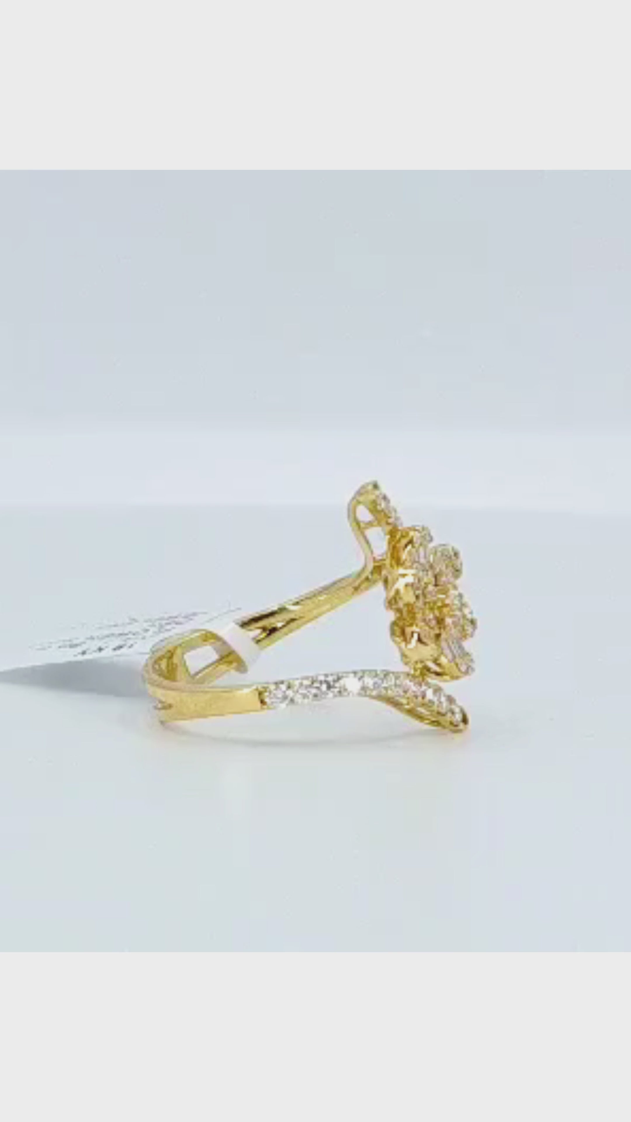 18K Yellow Gold Two-Line Flower Ring with Baguette &amp; Round Diamonds - 2216