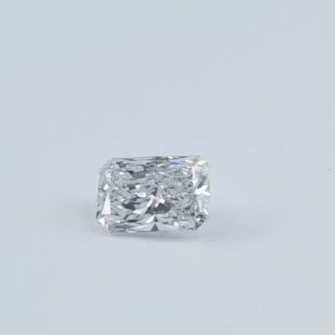 1.56ct Radiant Diamond E VS1 (IGI Certified) - 2802